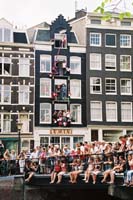 amsgay2003p120F1010001