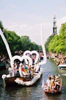 amsgay2003p125F1010014
